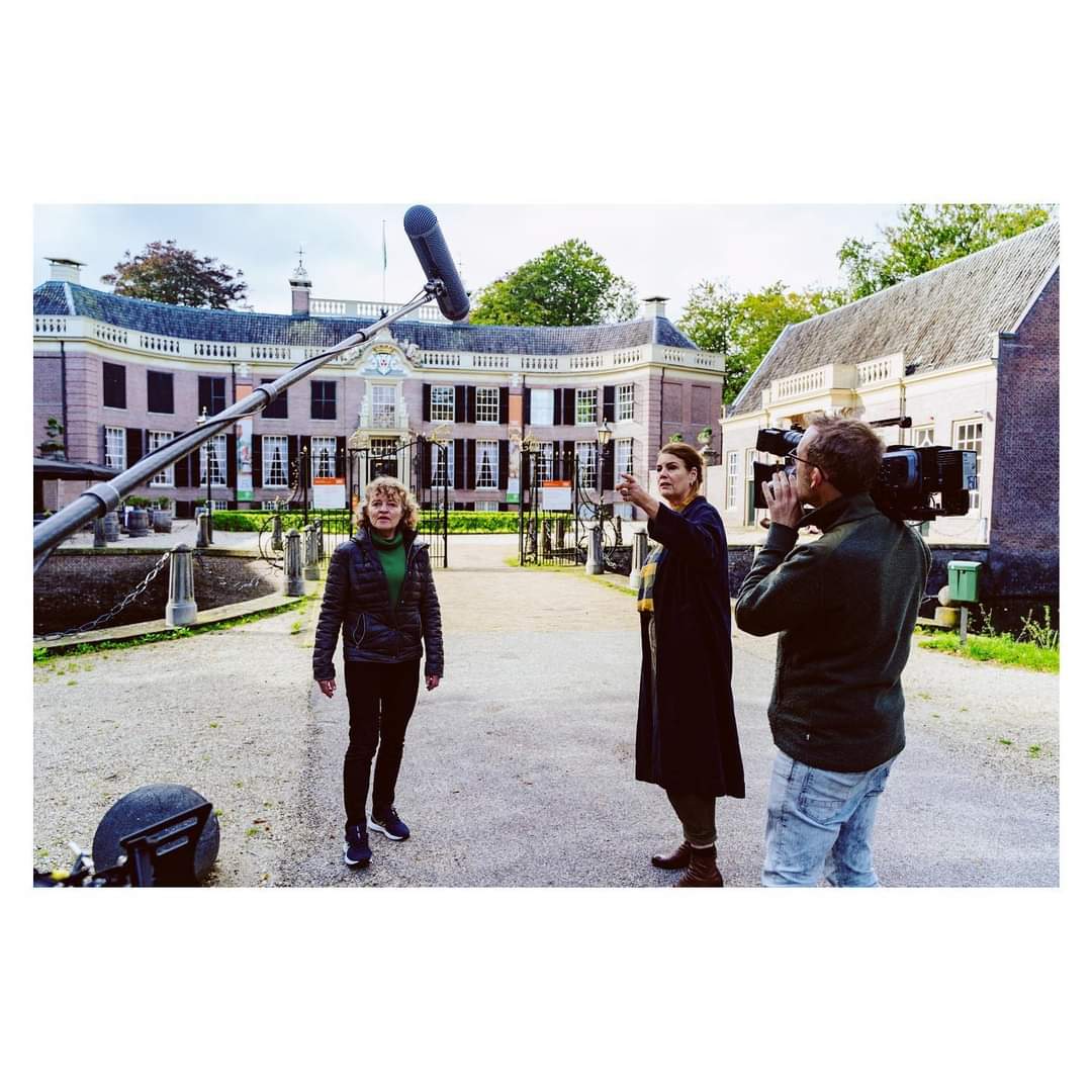 npostart.nl/AT_300001423 Yvete en ik over kweeperen. Hier terugkijken!