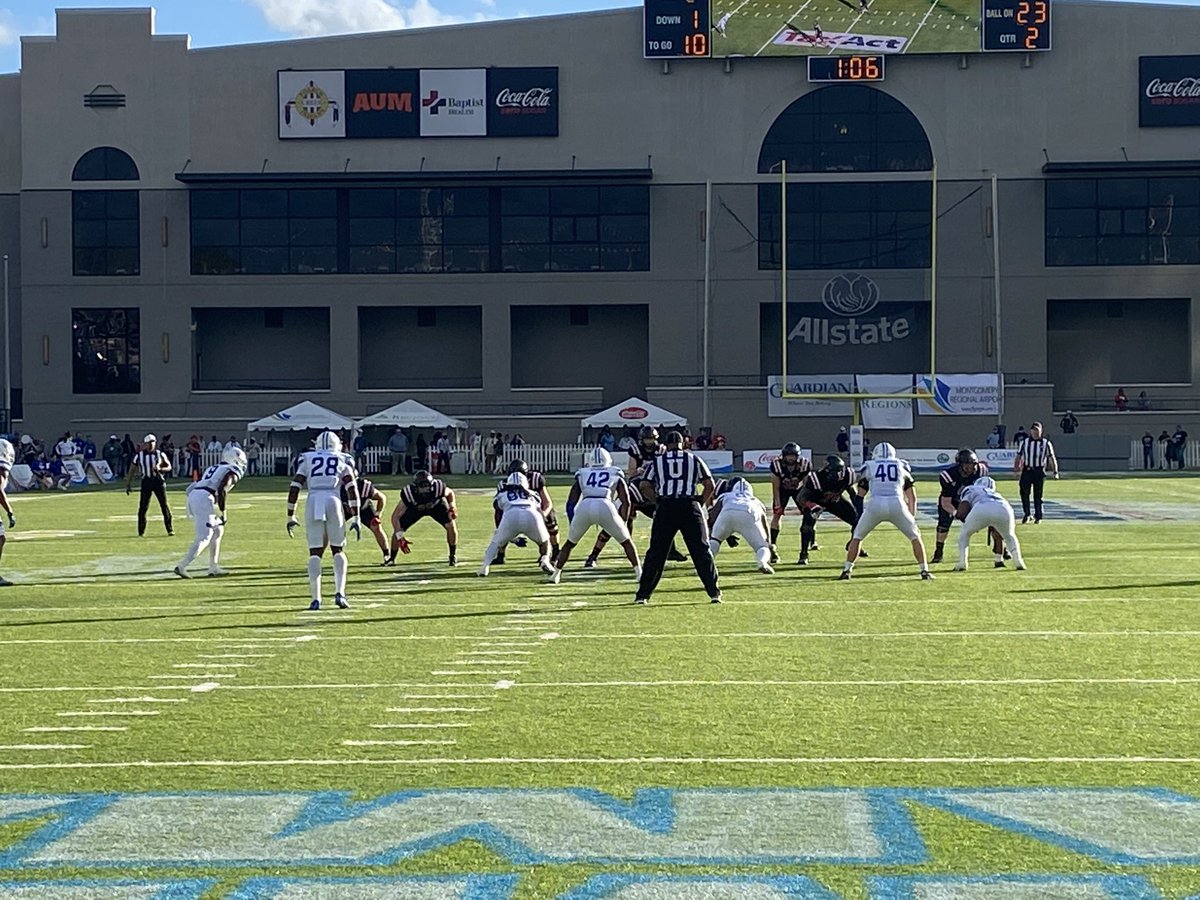 JayVinson30's tweet photo. Working the @CamelliaBowl Georgia State vs Ball State aired live on @espn now. #CamelliaBowl #EliteSportsProduction #SportsMedia
#GAStatePanthers
#BallState https://t.co/uFt76CLCwU