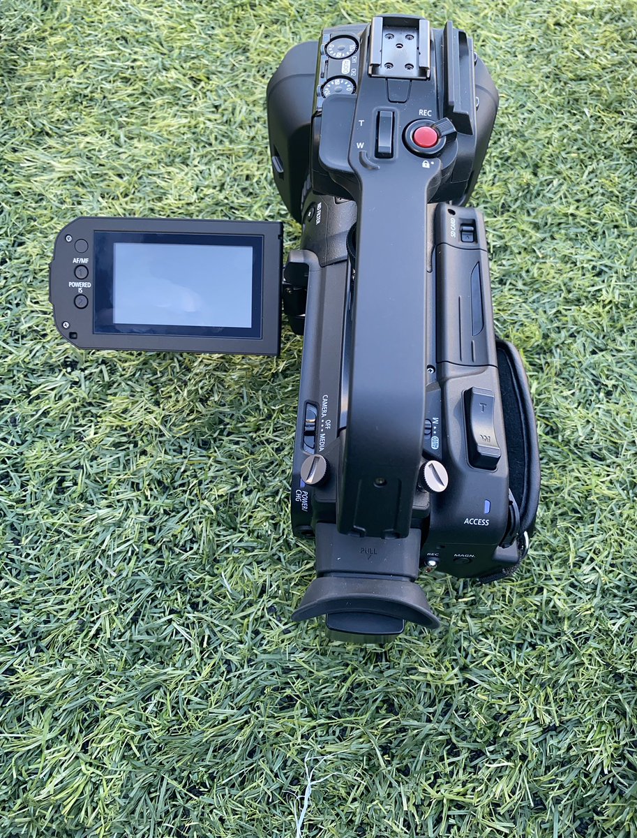 JayVinson30's tweet photo. Working the @CamelliaBowl Georgia State vs Ball State aired live on @espn now. #CamelliaBowl #EliteSportsProduction #SportsMedia
#GAStatePanthers
#BallState https://t.co/uFt76CLCwU