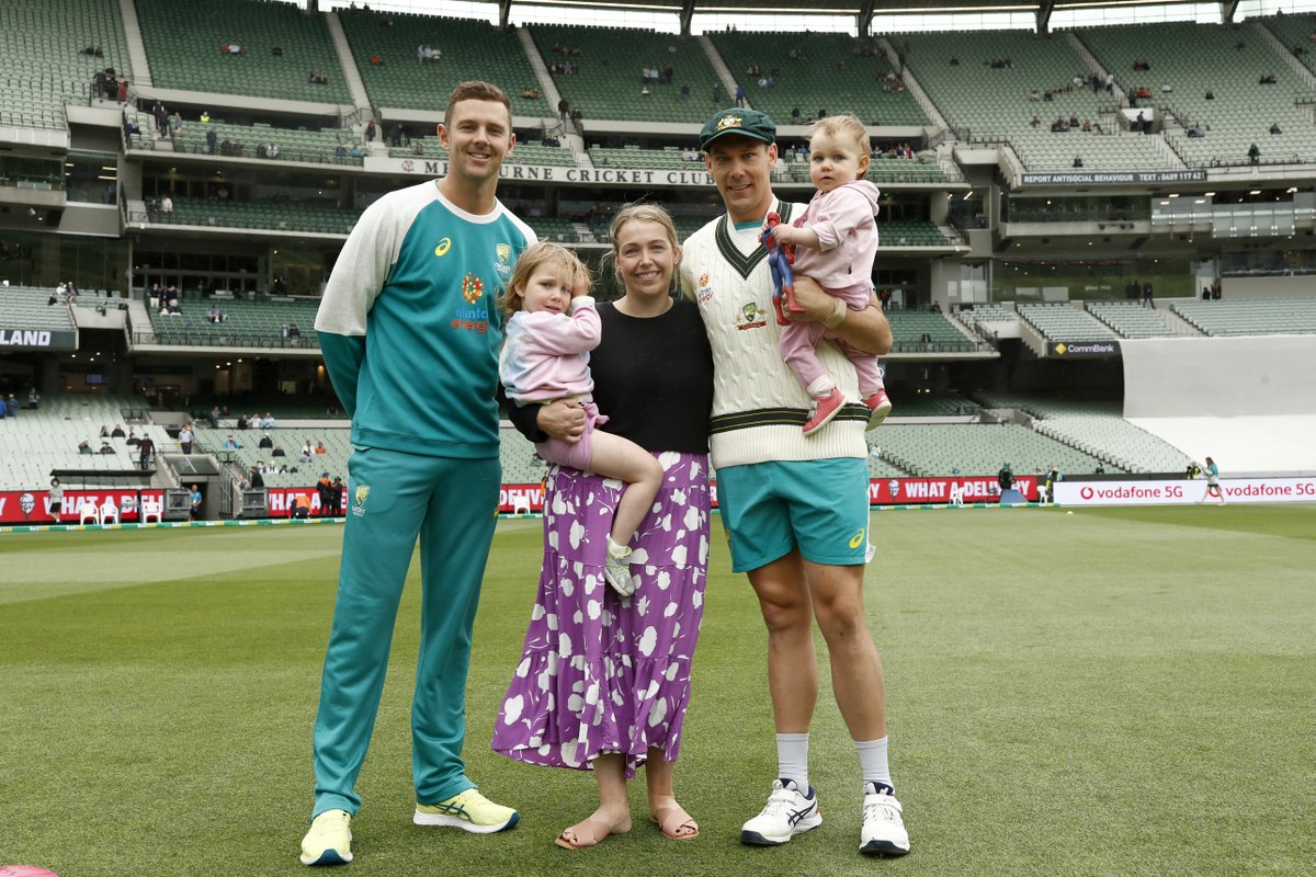 Baggy Green No.463.

Congratulations Scott Boland! 

#Ashes