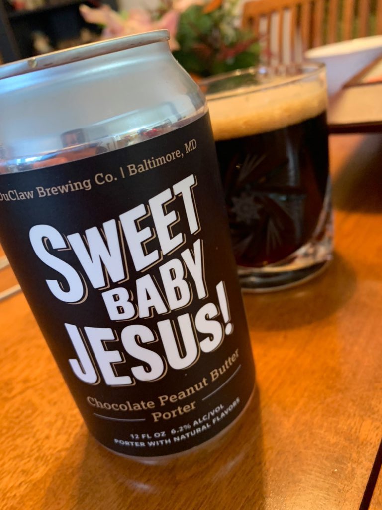 crantina's tweet photo. Beer me @DuClawBrewing #praiseJesus #Porter #perfectforToday #BEER https://t.co/lMVFQz8C13