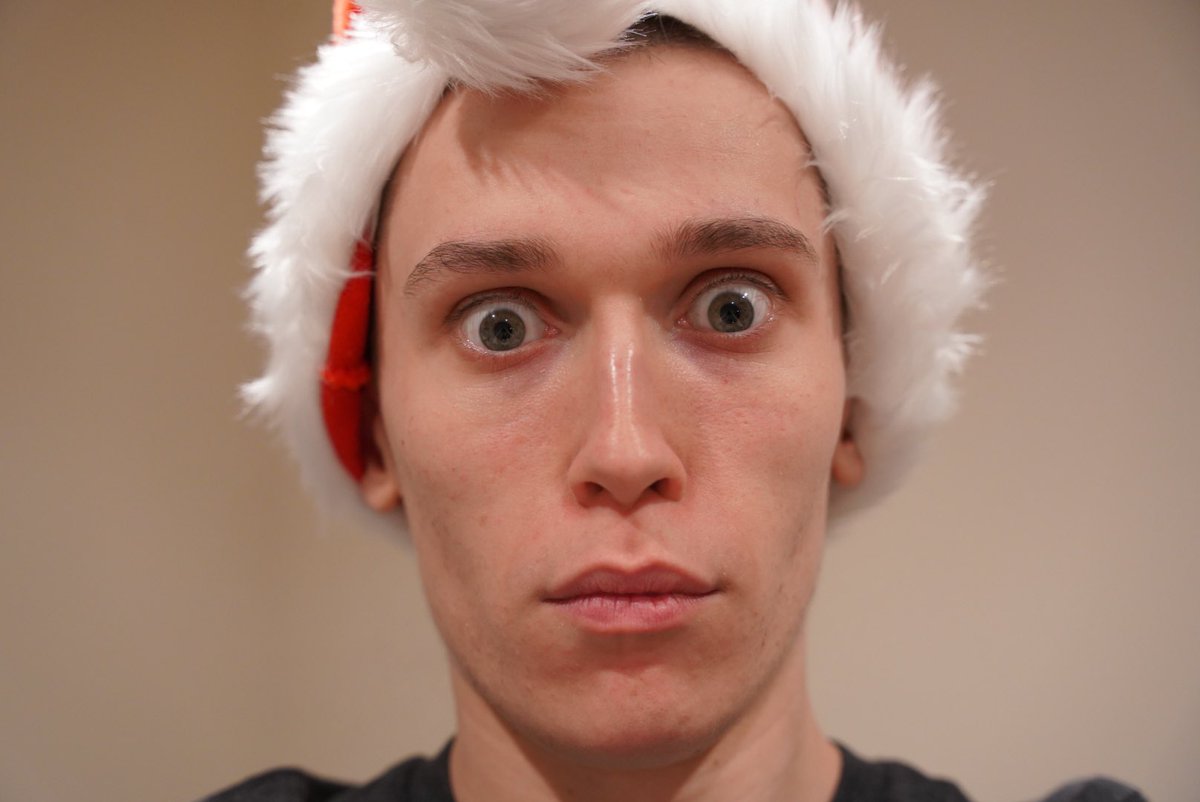 JackManifoldTV's tweet photo. mer chrimus https://t.co/ANIUvJvr0M