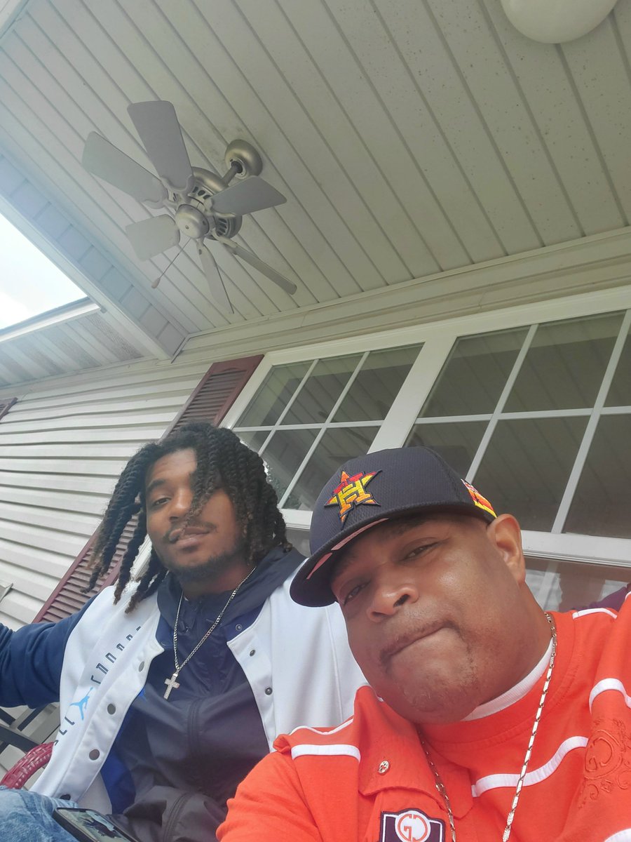 sycboy1's tweet photo. #SYCBOY #MICDRE #WEJUSTHAVINGFUN ✌🏾✌🏾✌🏾✌🏾✌🏾 https://t.co/qqErYim09U