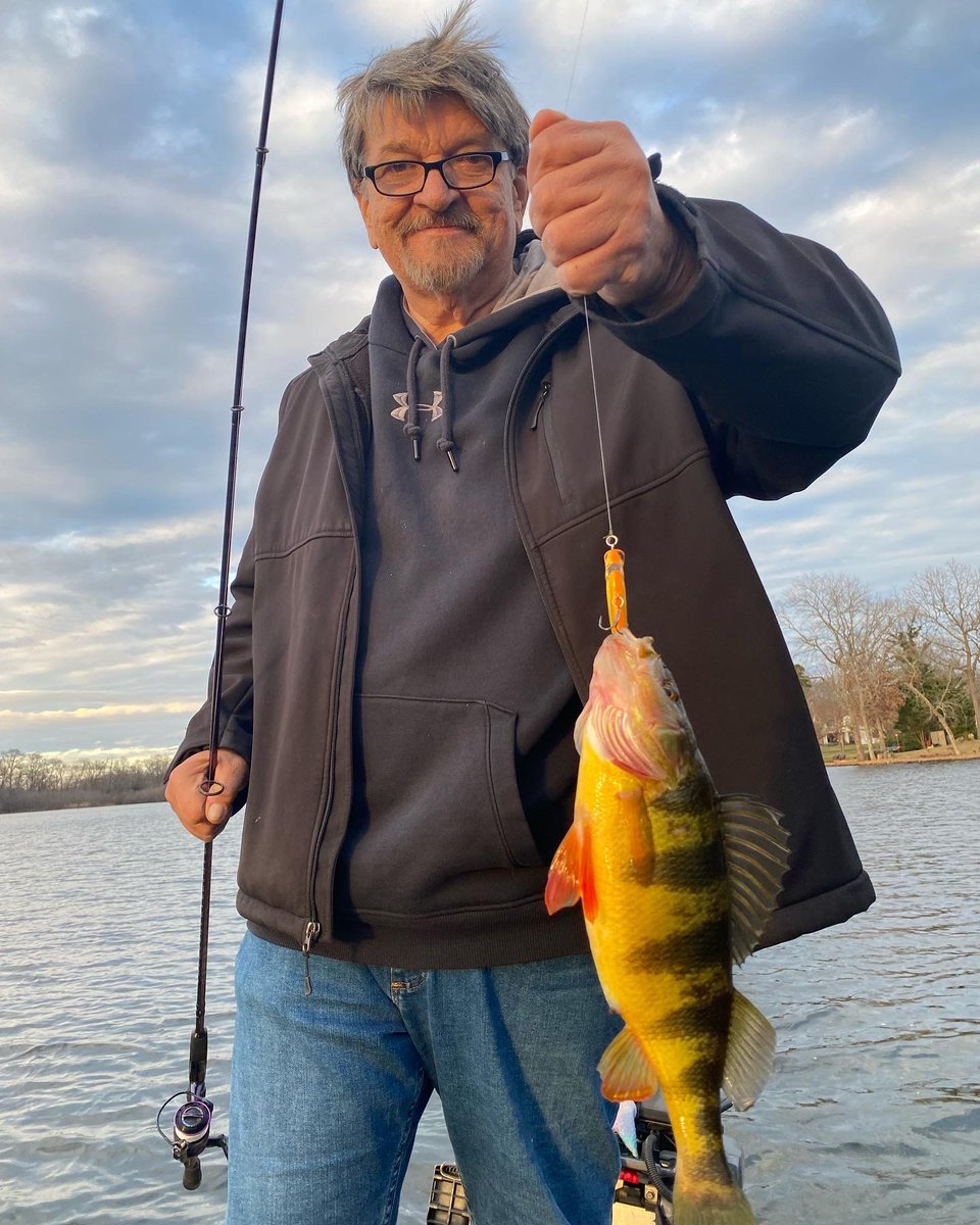 mike_Iaconelli's tweet photo. Despite the 43 degree water temp, our annual Christmas Day fishing trip was a success! #growingupiaconelli #jumbos #slimerockets #miscellaneous #xrap #shadrap #uncledon https://t.co/QA6zWiWIat