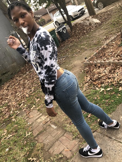 Happy holidays😘😘 https://t.co/3ASWH5itlO