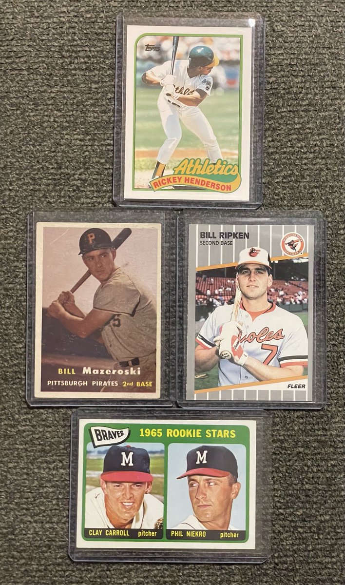 Cardinals1942's tweet photo. #ChristmasPorchDrop from @DOCBZ17 ! Sweet traded Rickey, 57 Maz set need, PC Ripken FF, and a killer Phil Niekro rookie getting me one closer to the 1965 Topps set.
Many thanks brother!
#Collect #Vintage #Christmas
#LannyLovesHashtags https://t.co/eksAo9sMal