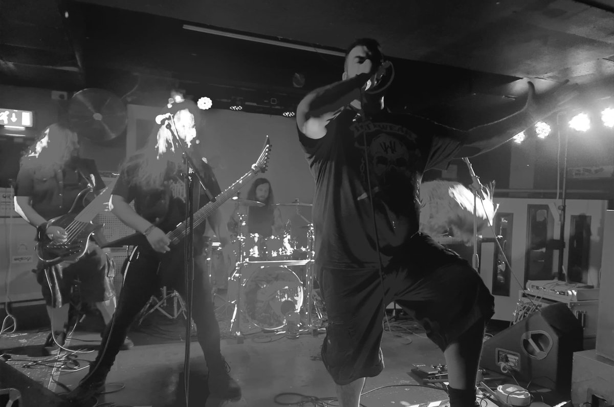 EndOfSalvation2's tweet photo. Merry Xmas to all of you from us here at EOS !!!!
#metal #deathmetal #blackmetal #deathcore https://t.co/A7NKXnavy4