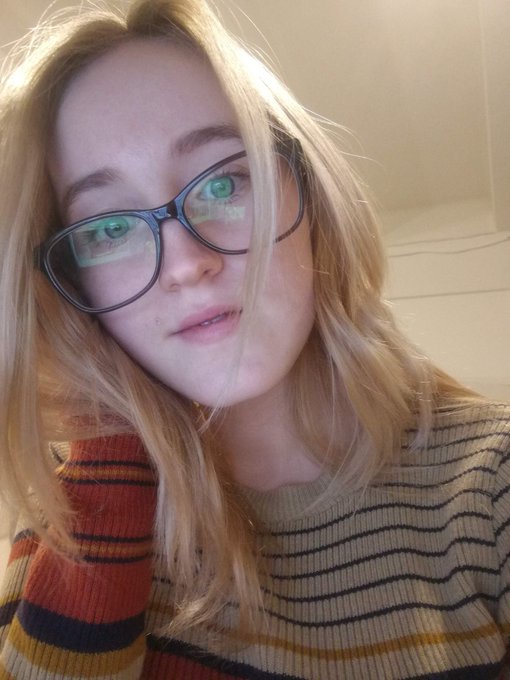 Nerdy me 🧐 https://t.co/WWV7vL1wUd
