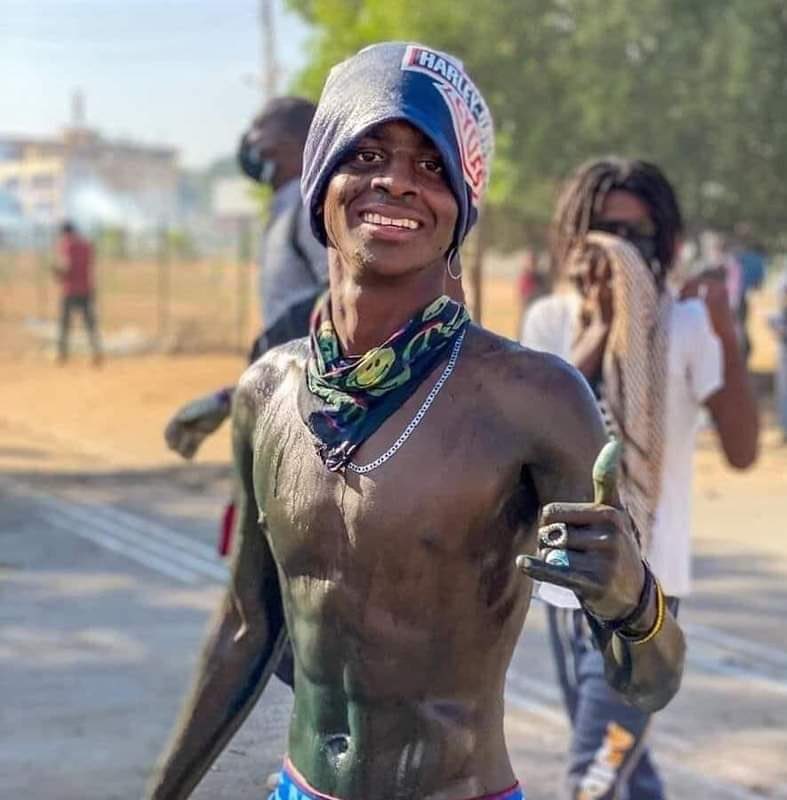 jabarmustafa19's tweet photo. The #SudanCoup operators are running out of tactics to counteract the the wide-vigorous protest in Sudan!This time they are experimenting with sewage water!In a time of GLOBAL PANDEMIC I am not sure who to call for this:UN Human Rights or WHO? https://t.co/rmiXOmF88H