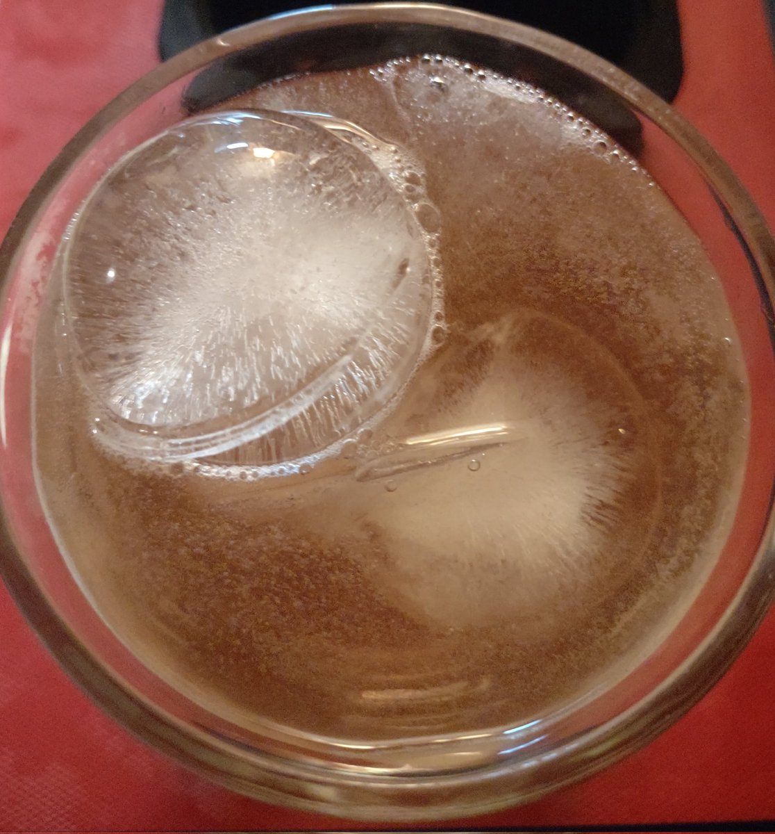 poetreats's tweet photo. #RoundCubes for Christmas
.. 'Drinking out of the Box' 🥳 https://t.co/7afDM0jX1T