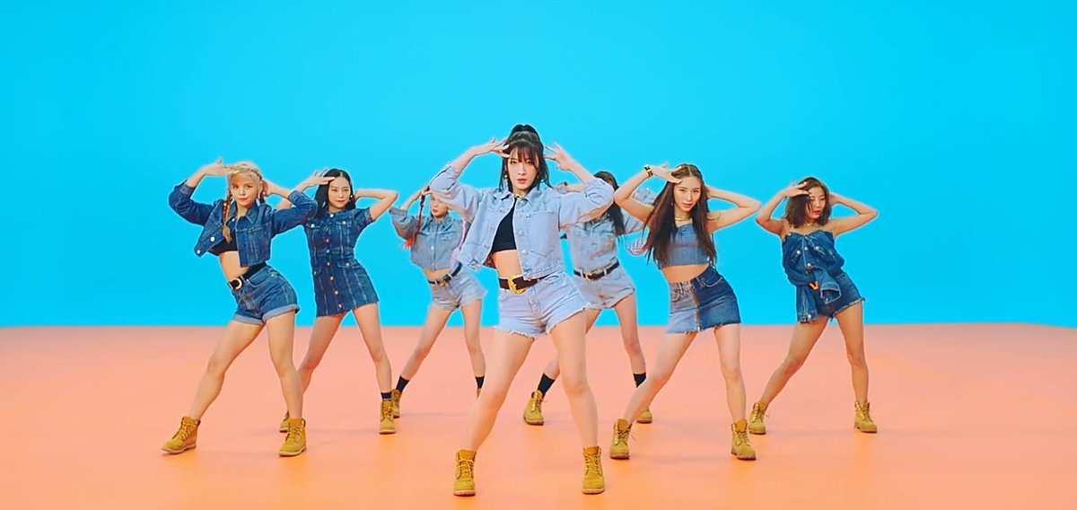 Rey26982194's tweet photo. No because Helicopter or Devil christmas version dance would look sooo good right now 😫!!!!
#CLC #씨엘씨 #CLCQUEENDOM2
#clccomeback @CUBECLC @cubeunited @CUBEENTGLOBAL https://t.co/a8VhXywS08
