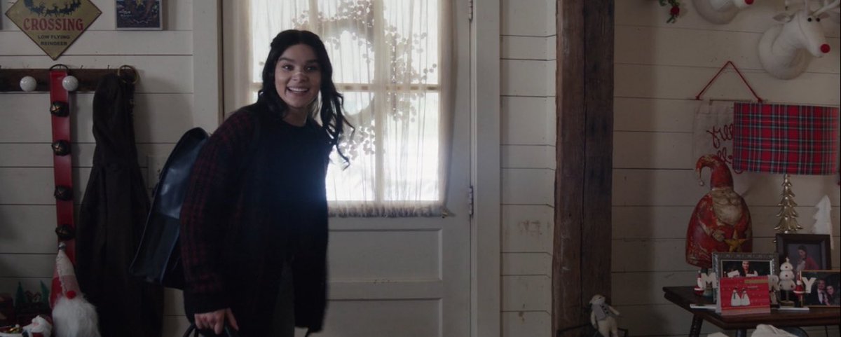 archiveshailee's tweet photo. kate bishop is my christmas baby https://t.co/DRyi2iGLPs