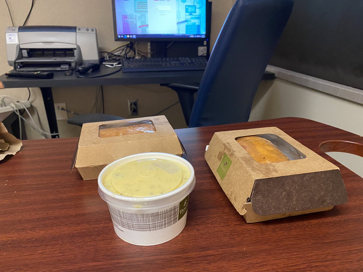 NinjaSurg's tweet photo. Free bonus sandwich from the hospital Panera. #workingonchristmas https://t.co/ajKX0cHmXI