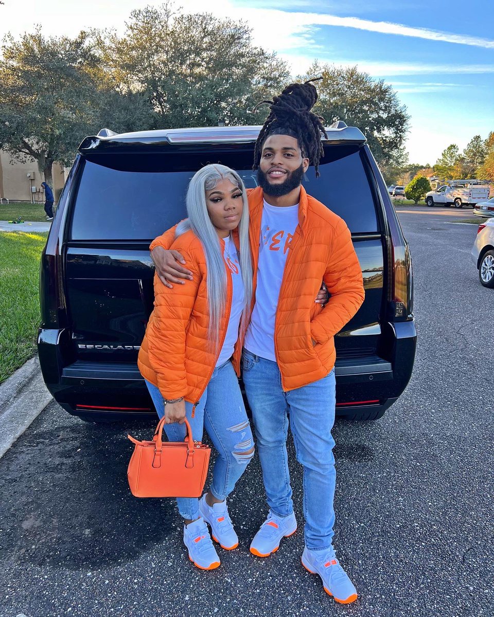 Merry Christmas from The Porters 🧡💍