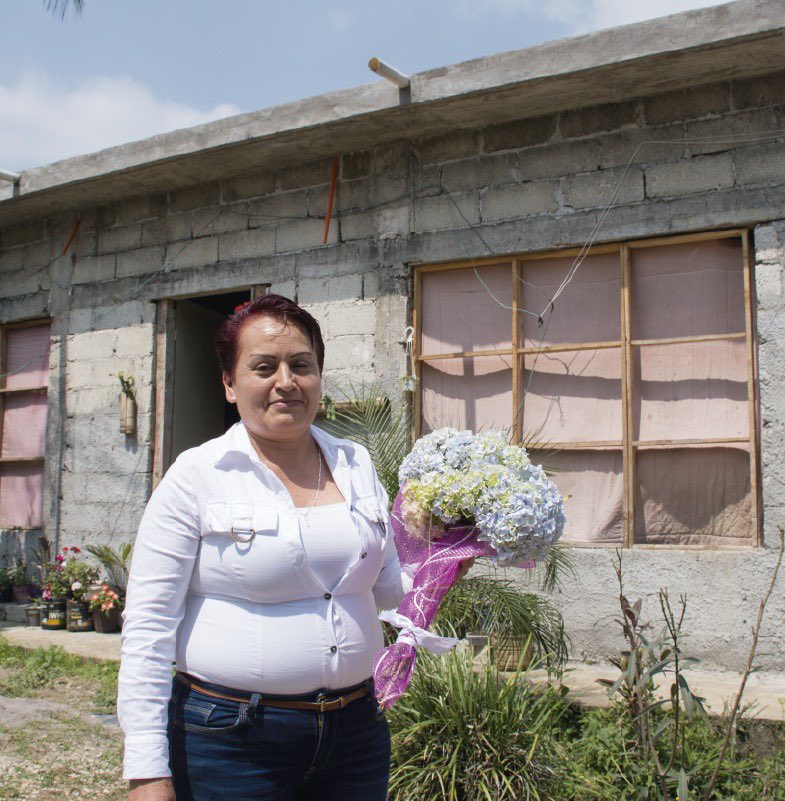 AytoCbaVer's tweet photo. Con una inversión superior a los 138 mdp, la administración municipal que preside @leticia_landero logró mejorar la calidad de vida de más de mil 400 familias que fueron beneficiadas con obras y acciones que les permitieron acceder a las mismas oportunidades de desarrollo. https://t.co/lBPszuuHY4
