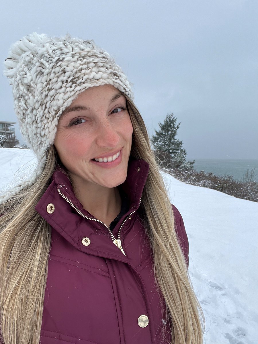 can’t beat a white christmas 🤍