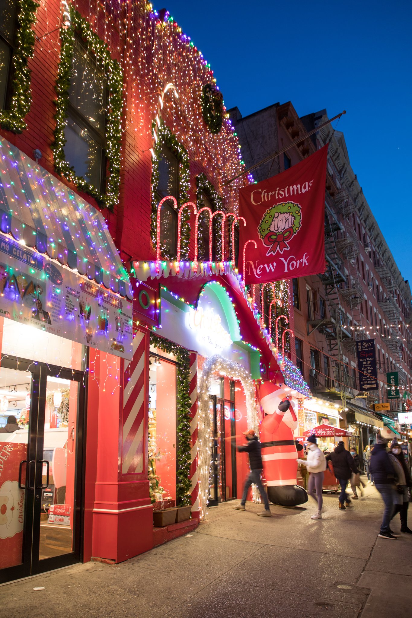 Max Guliani on X: "Christmas in New York - Little Italy #NYC https://t.co/TvmcJWdxhm" / X