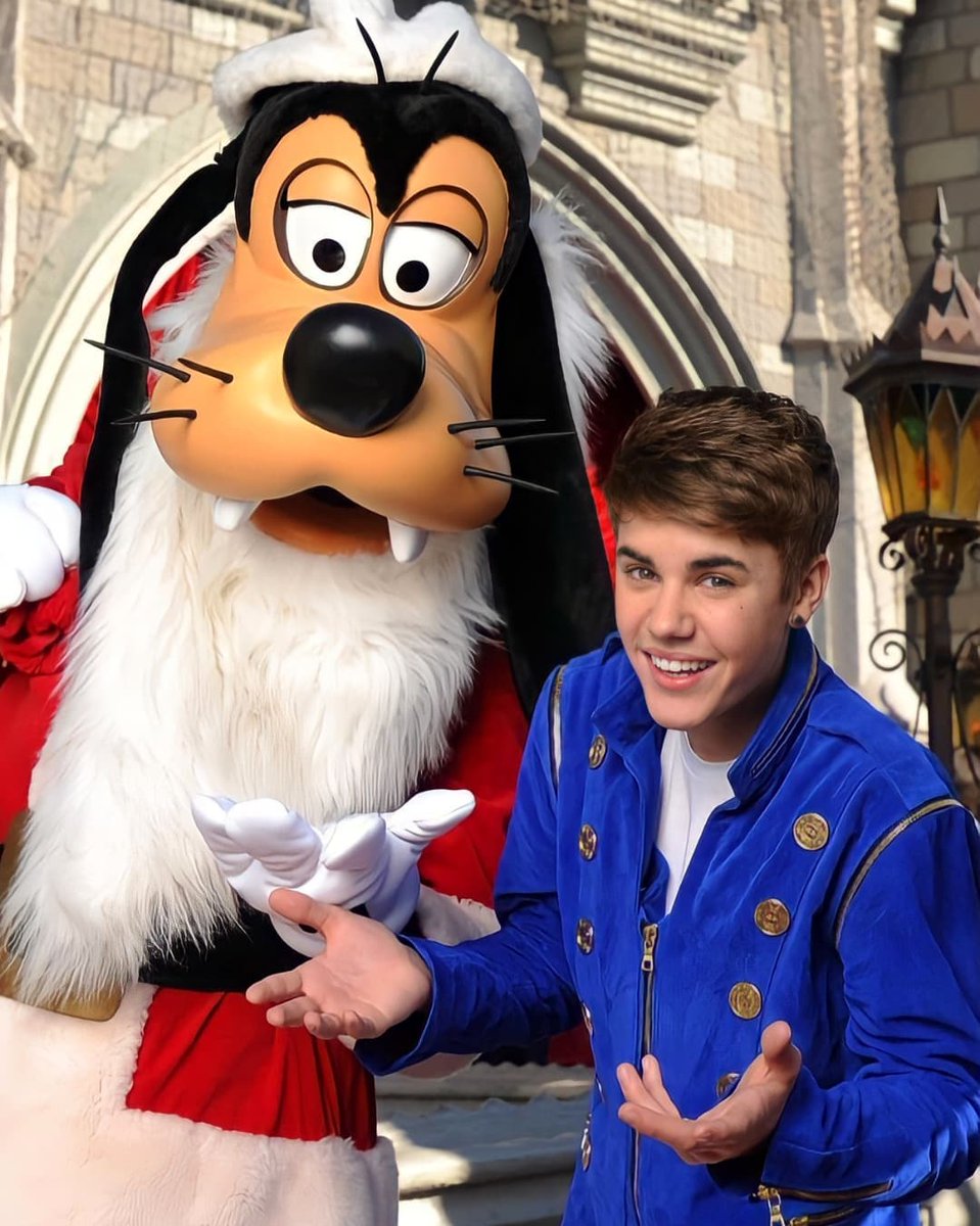 Belieber_Rox's tweet photo. Remember when Justin Bieber 🥺 https://t.co/bjb3B1YywY