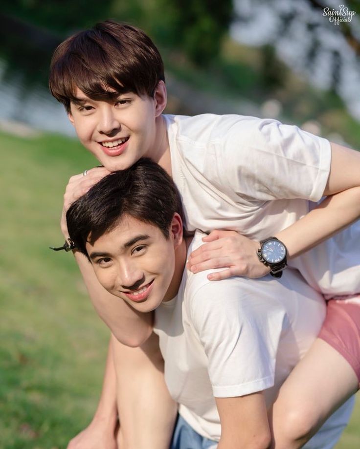My heart is full of love for both of you. You are the sunshine of my life. Because of you Perth &amp; Saint, my life is so colorful. Good morning, my loves! <a href="/Saint_sup/">Saintsup 🎬</a> &amp; <a href="/perthppe/">PERTHPPE</a> ❤️🖤

Have a wonderful sunday Trigon! 🌞🌈

#PerthSaintSation #TRIGON