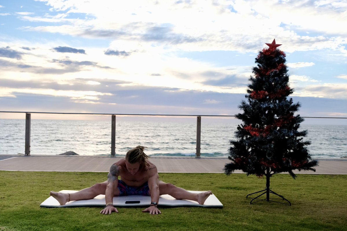 📍🎄James’ ROMWOD plans > ours
Thank you for bringing us along on your mobility journey throughout the year. Make sure to tag us in all of your ROMWOD life moments and be sure to use the hashtag #romwod when posting. 🇦🇺 <a href="/JamesNewbury11/">James Newbury</a>