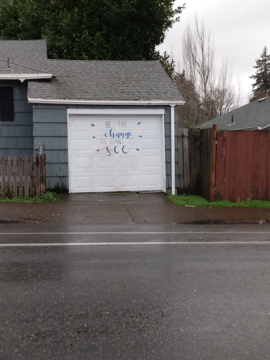 Blue_Sunflowers's tweet photo. Just saw this on the way to pick up Mom today. Thank you, stranger, for reminding me of why I'm doing this. #eviction #notamerryxmas https://t.co/yCzq4kQnje
