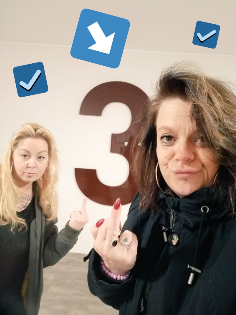 friedepiemel's tweet photo. En.......hoeveel kilo zijn jullie al aangekomen ?
Wij ππ» #1ekerstdag https://t.co/d0wzVON48u