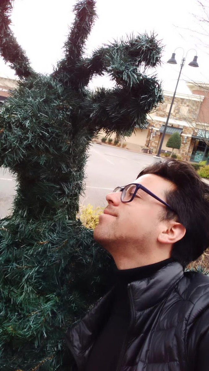 Rodri_cha's tweet photo. #LivingintheUs #Christmas #Murfreesboro https://t.co/457mHx0eQf