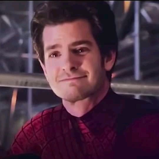 mhVisualss's tweet photo. Andrew Garfield must be so happy right now seeing all the  #MakeTASM3 tweets on his secret Twitter account https://t.co/G5jqR4ZmQu