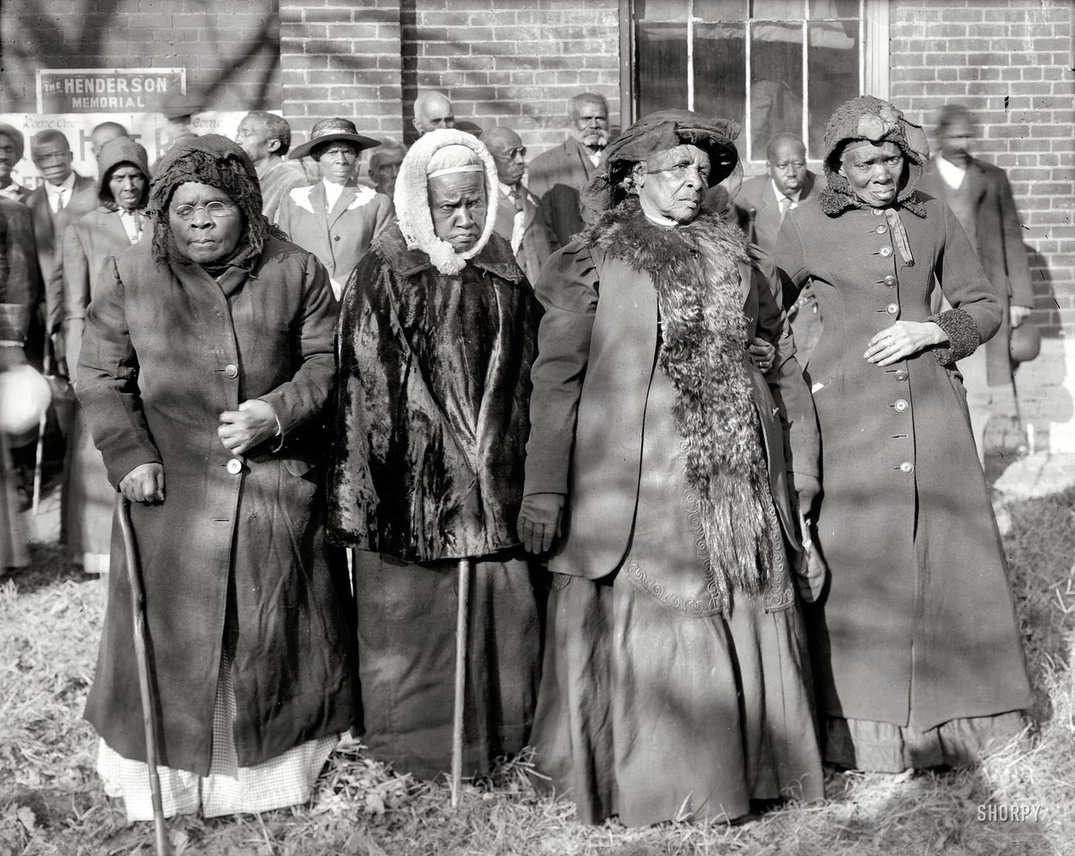 OLDDMVPICS's tweet photo. Northwest Washington DC (1916). A convention of former slaves was held at the Cosmopolitan Baptist Church on N Street. Photographed by Harris &amp; Ewing. https://t.co/pNh0d6RuLG