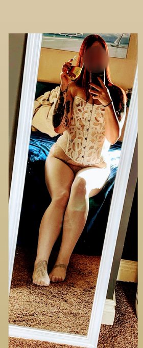 Hope you all had a wonderful holiday... if you haven't checked out my link I'm on @Pornhub now come in<a href="/tag/redheadsdoitbetter"class="tags"><span>#redheadsdoitbetter</span></a><a href="/tag/lingerieday"class="tags"><span>#lingerieday</span></a><a href="/tag/christmaswishes"class="tags"><span>#christmaswishes</span></a>