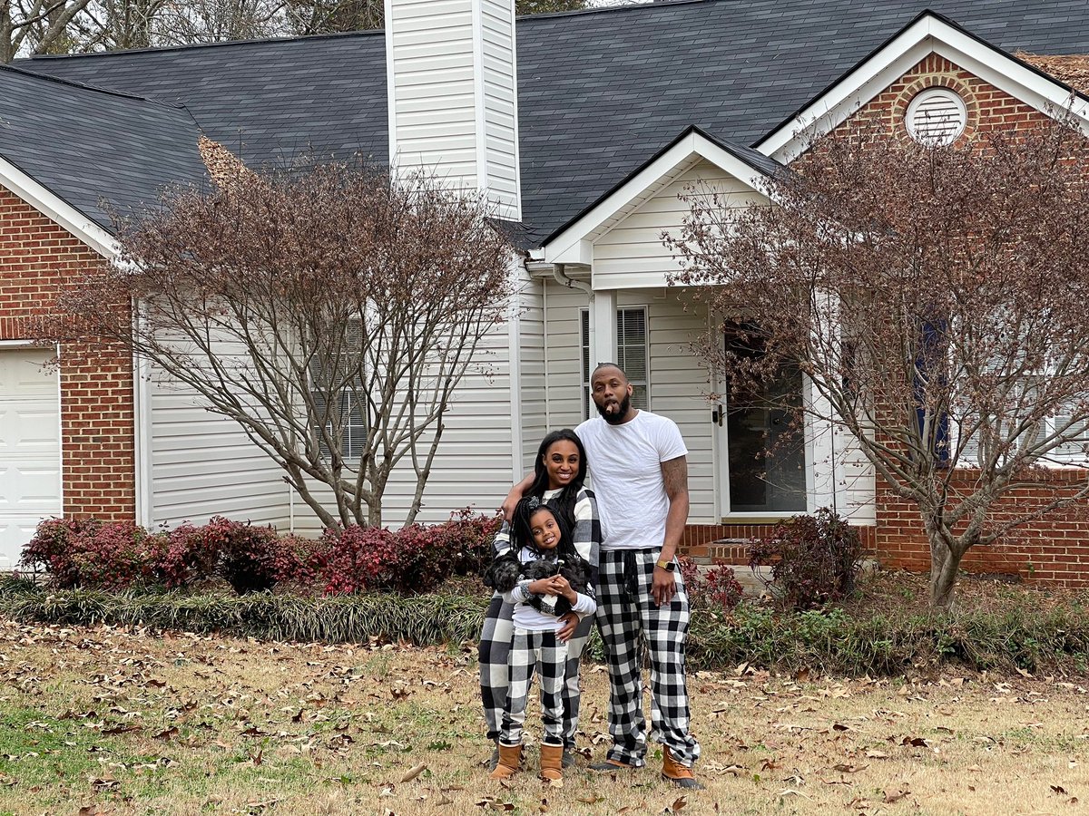 KeiaThePlug's tweet photo. We closed on our first home right in time for Christmas ๐ก๐ค๐ #HomeSweetHome #NewZipCode #MerryChristmas https://t.co/nBi1BFtTOX