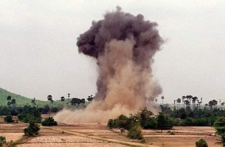 Florida10190691's tweet photo. Terrorist forces used helicopters to attack civilians .
#WhatsHappeningInMyanmar 
#RejectMilitaryCoup https://t.co/Q3qTIUV34Q