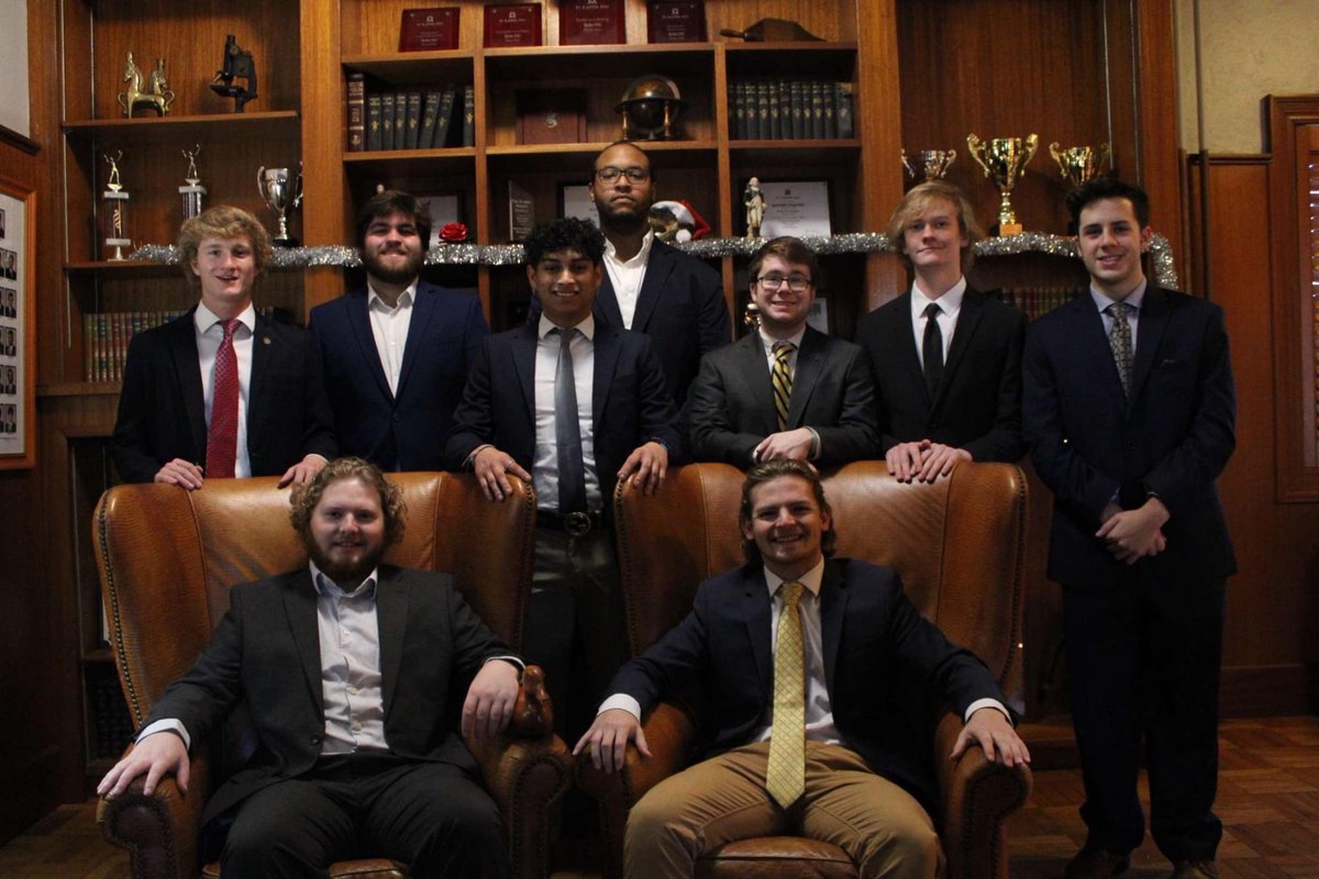 pikappkstate's tweet photo. Merry Christmas from our newly elected Executive Council! 🎄 https://t.co/w3Y3I3DTrl