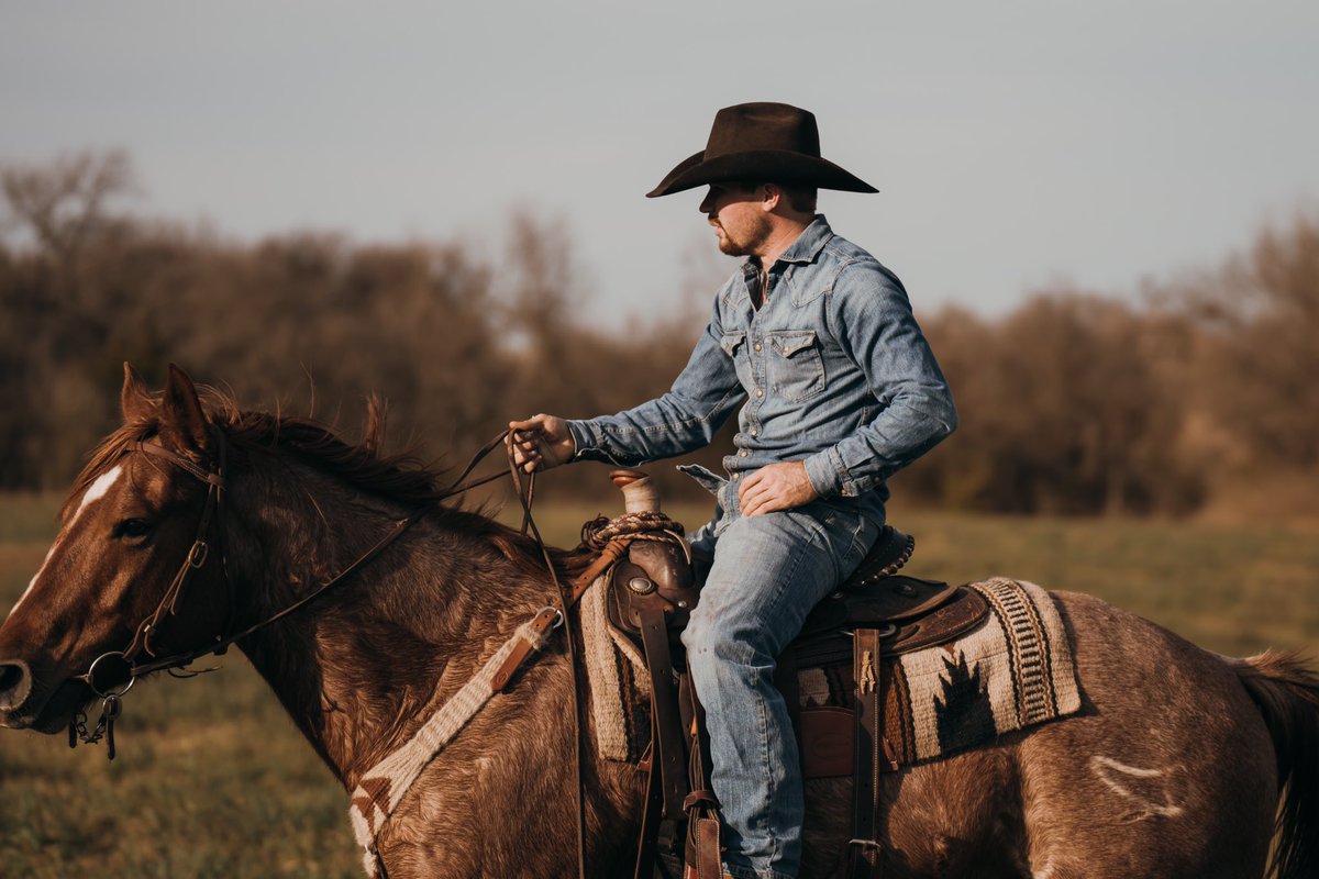 blaine_bow's tweet photo. Coming soon to a boot barn commercial near you 

Shot by me for my good buddy @brookskenman10 at Jubilee Farms https://t.co/hr2M5d6hT3