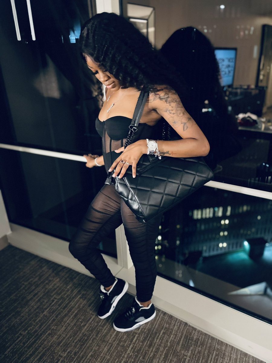 xLaxYaz's tweet photo. Got Plenty H*es Under My Belt🥳 Goddammit I’m Feeling Myself😮‍💨 https://t.co/j5xynRAPbJ
