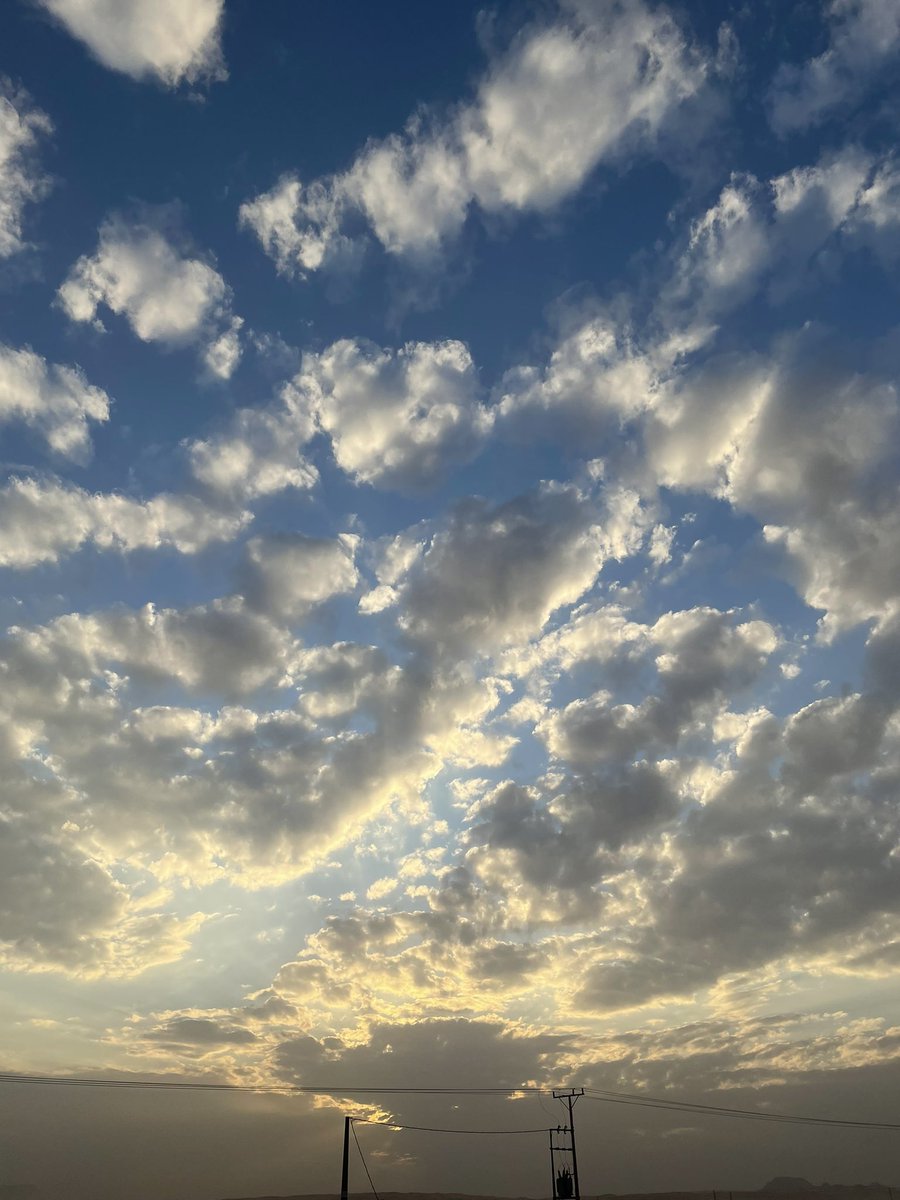 Dr_Ashmawi's tweet photo. ما كان إبراهيمُ إلا مُسلماً
إيمانه بالله لا يَتَحَيَّفُ
موسى وعيسى والنبـي محمـدٌ
رسلٌ بتوحيد المهيمن عرّفوا
لم يشركوا في حكمـه أحداً ولـم  
يتوجهـوا لسـواه أو يتزلـفـوا
الديـن عنـد الله دِيـنٌ واحــدٌ 
والله فـردٌ واحـدٌ متـصـرفُ
#العشماوي 
#الرياض_اليوم https://t.co/0qltvekg8s