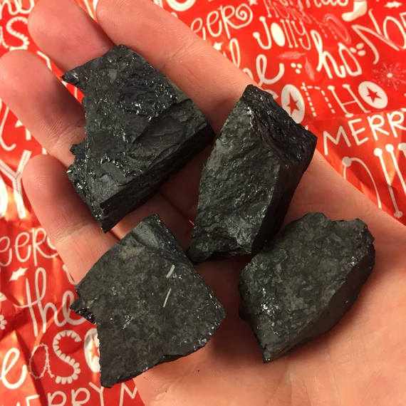 just found some rocks in my stocking :c

hope everyone is having a merry Christmas!