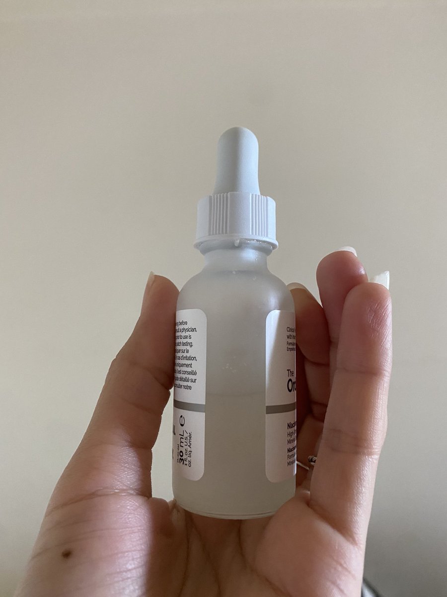 88pttt's tweet photo. #ส่งต่อ the Ordinary.  Niacinamide 10% + Zinc 1%  เหลือ 40%  จะเปลี่ยนลองตัวอื่น ไม่เคยดรอปโดนผิวค่ะ  ส่ง 100 ฿ 💯 ส่งฟรี     #ส่งต่อสกินเเคร์  #ส่งต่อเครื่องสําอางค์ #ส่งต่อสกินแคร์มือสอง #ส่งต่อสกินแคร์มือ2 #ส่งต่อเครื่องสำอาง  #พร้อมส่ง #ใช้ดีบอกต่อ #ของดีบอกต่อ https://t.co/VXCFkI3Ocj