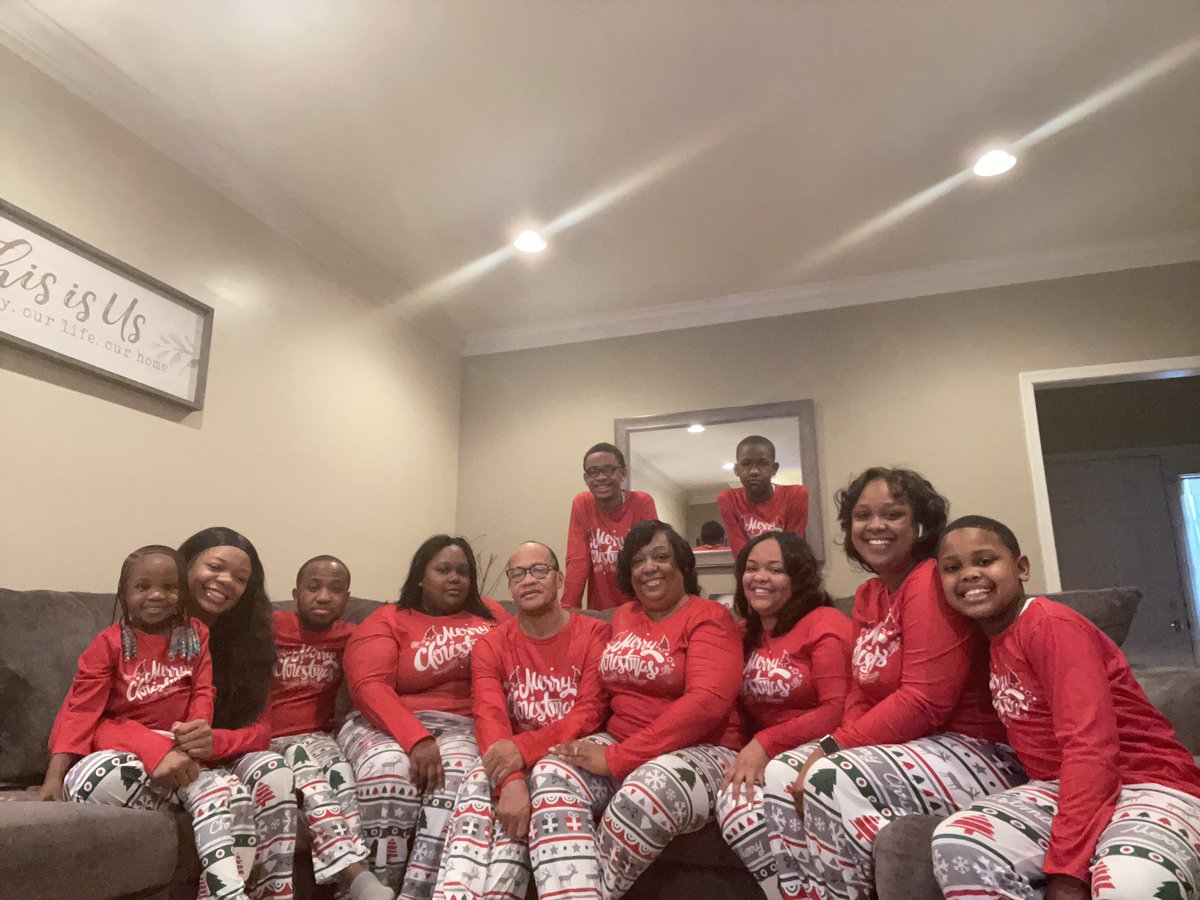 Merry Christmas, From my family to yours❤️💚❤️