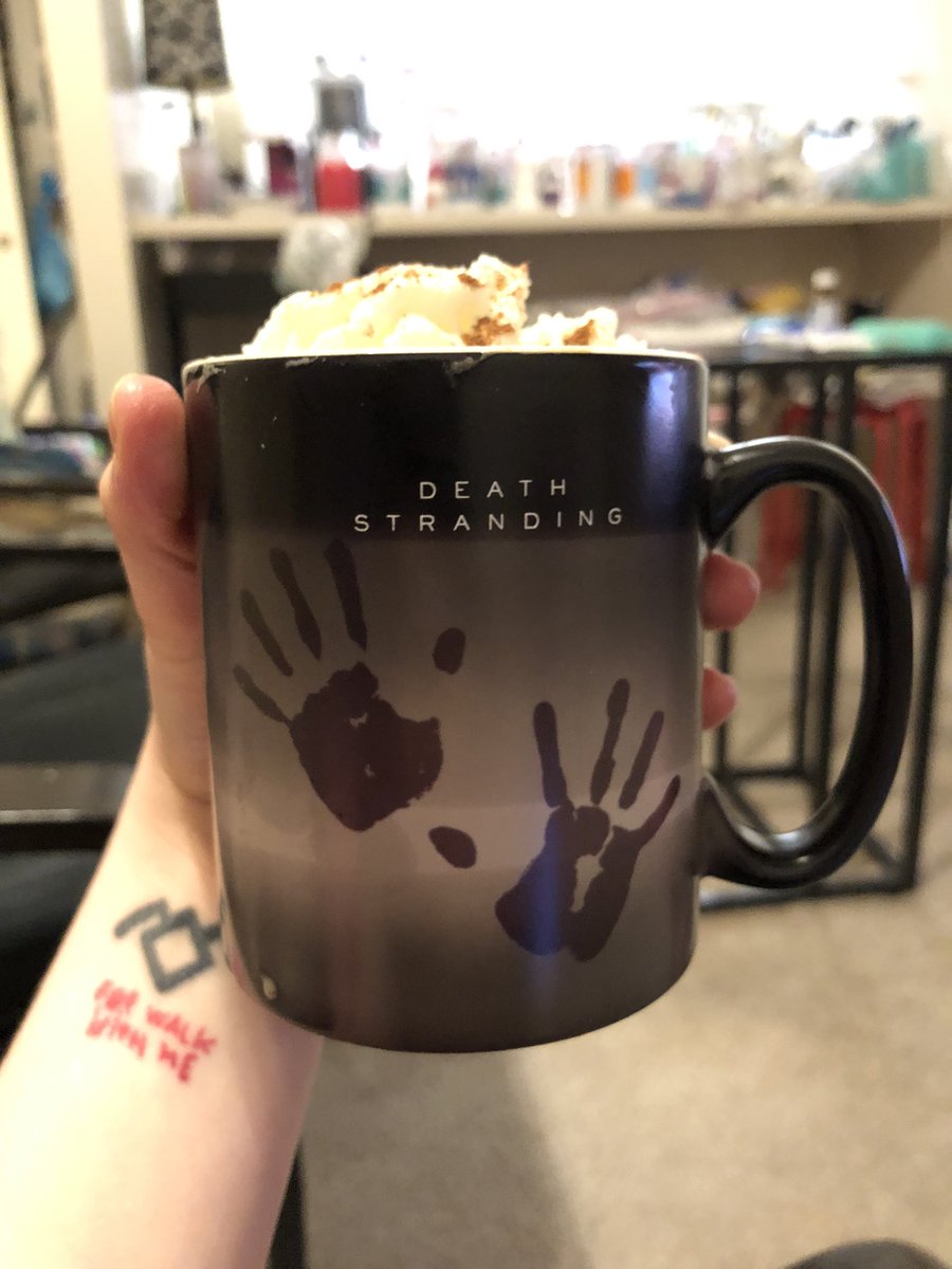 Pinkman1483369's tweet photo. Got some death stranding gifts for Christmas @HIDEO_KOJIMA_EN #DeathStranding https://t.co/cHGwP4cqxB
