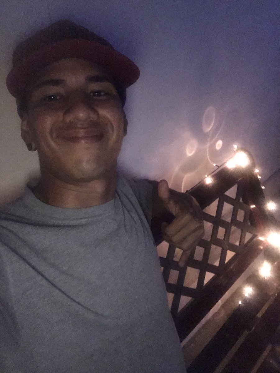 Manulatocr20's tweet photo. Feliz navidad💥😊 https://t.co/VhXmuc0Ctp