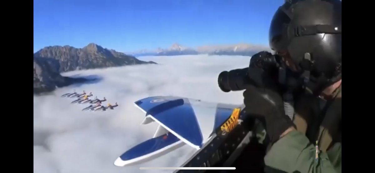 jetcitystar's tweet photo. .@FrecceTricoFan #FrecceTricolori
#Poster2022 https://t.co/eqgwsPH0WS