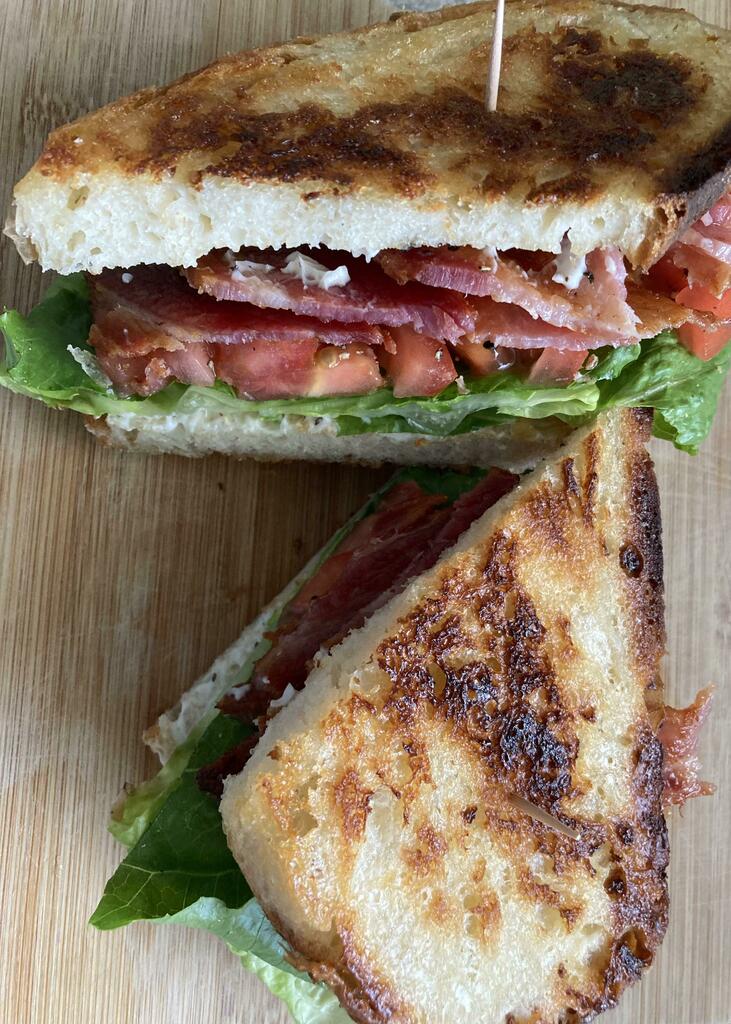 sandwichrecipez's tweet photo. Sexy BLT on homemade bread https://t.co/MG5vFAKlHS
