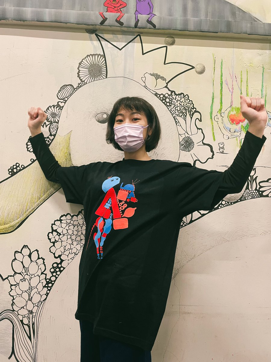PocoWss's tweet photo. #noyR #BeautifulLand
これが
Lサイズ、
だ!!!
(モデルを買って出る私) https://t.co/sJRbJ7gj9z