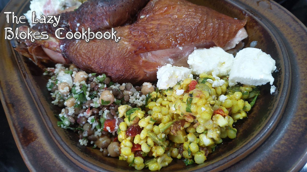 AntWorth69's tweet photo. On today's Boxing Day lunch menu for the 3rd test day 1 🏏

Cold smoked chook 😋
With delicious cold salads and feta cheese 🍺

#BoxingDayLunch
#BoxingDay #3rdTest #MCG #TheAshes #BoxingDayTest #AUSvsENG #CricketTwitter https://t.co/BwpGXVykgx