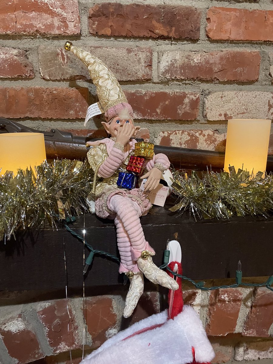 DaLonelyBully's tweet photo. Gay Little Elf https://t.co/iVrfTET9vA