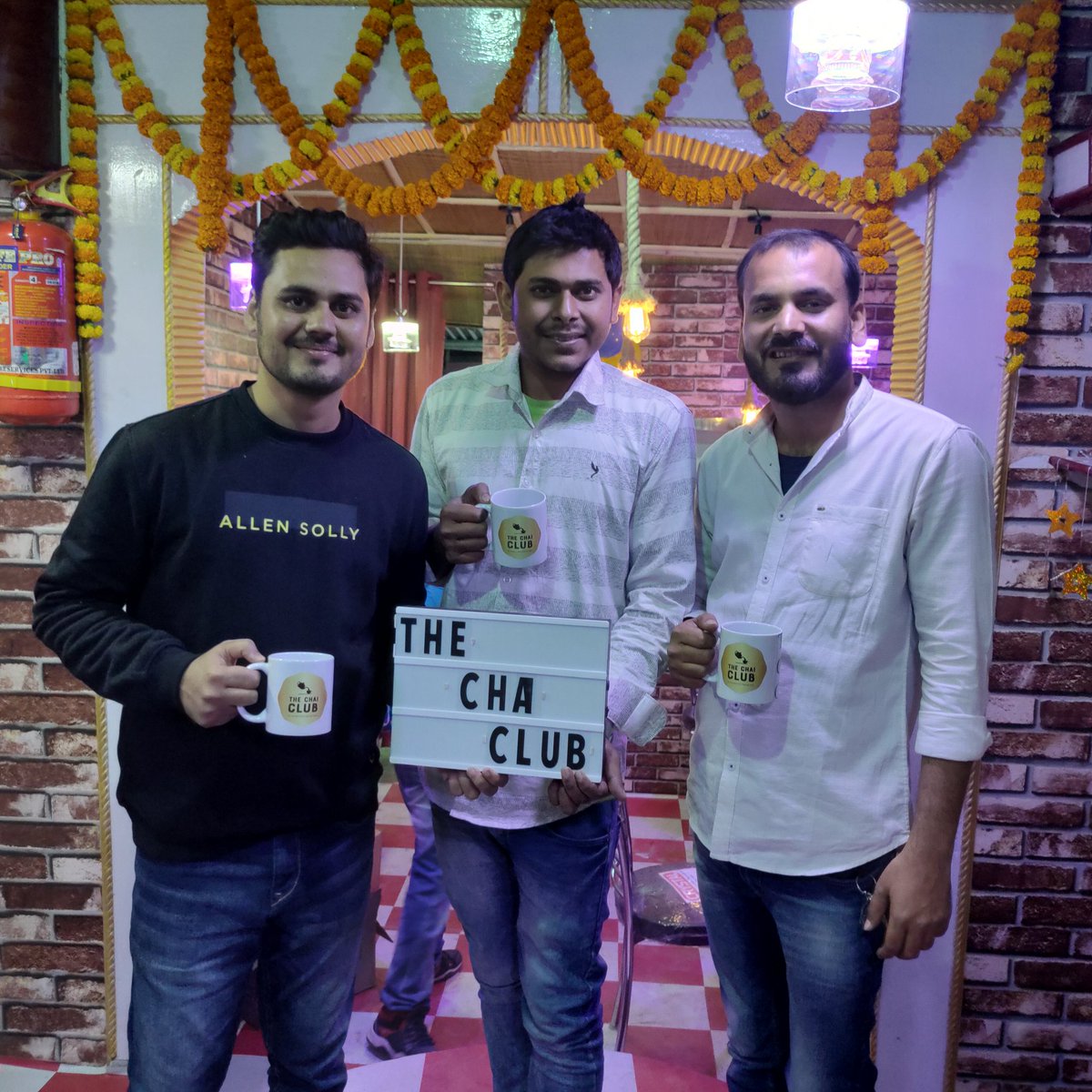 TheChaiClub's tweet photo. @PriyaKhushali @beingsudhanshu7 @Nikhiljha538 https://t.co/uoQrBhn2uI