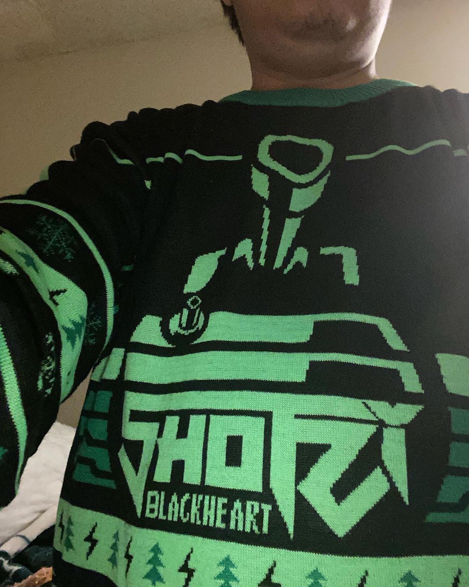 MarvinC_1996's tweet photo. Rocking the @shotziwwe gear for Christmas 🎄🐺💚🤟
#Christmas #NXT #ShotziBlackheart #Smackdown #Wrestllng #WWE https://t.co/vHMS0hPODG