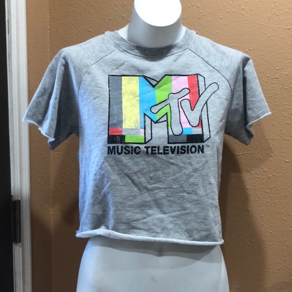 Chilispice's tweet image. So good I had to share! Check out all the items I'm loving on @Poshmarkapp from @JennifeHood #poshmark #fashion #style #shopmycloset #fila #donaldjpliner #mtv: posh.mk/lr26zBMeimb