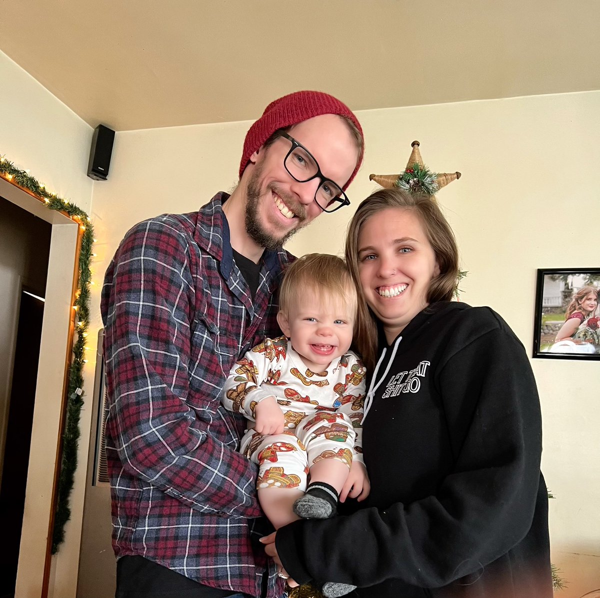 fireeeball_'s tweet image. Christmas 2020 : Christmas 2021 🎄❤️ #MerryChristmas